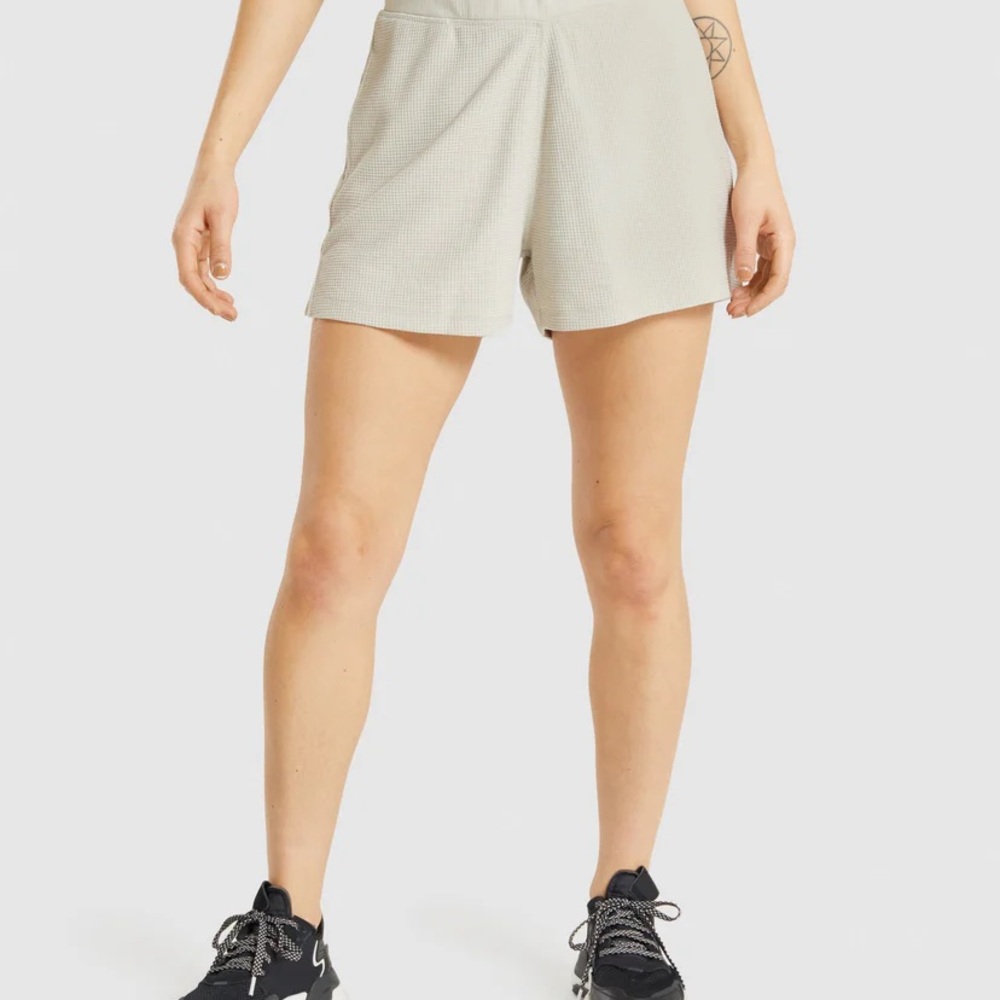 GYMSHARK PAUSE LOOSE SHORTS